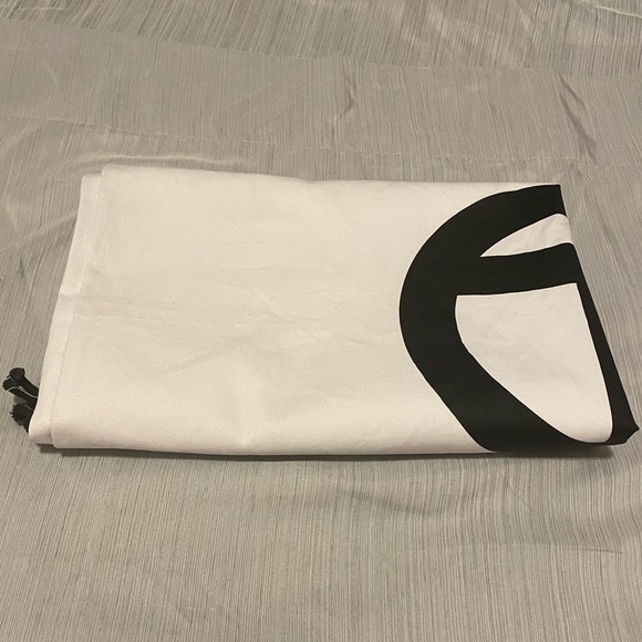 Telfar | White & Black Logo Drawstring Dust Bag Brand New, Pre Owned, Never Used - Picture 10 of 13
